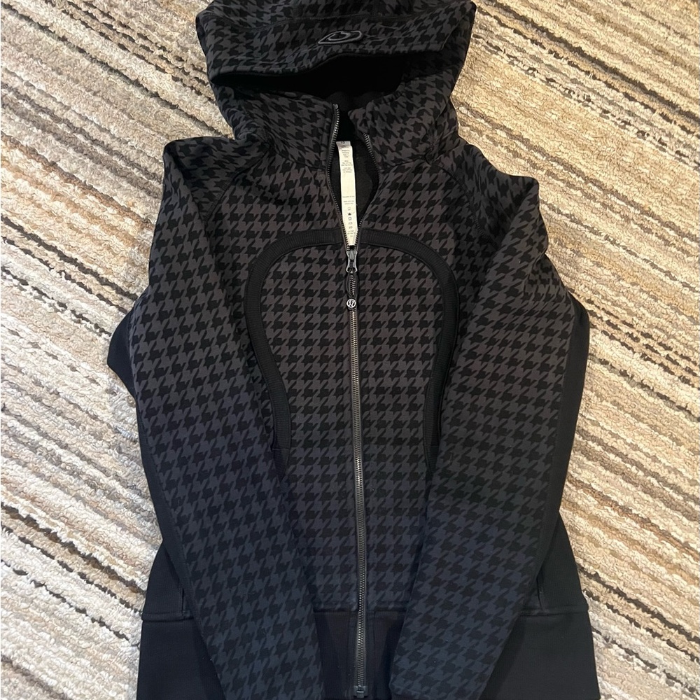 Lululemon Black Houndstooth Jacket